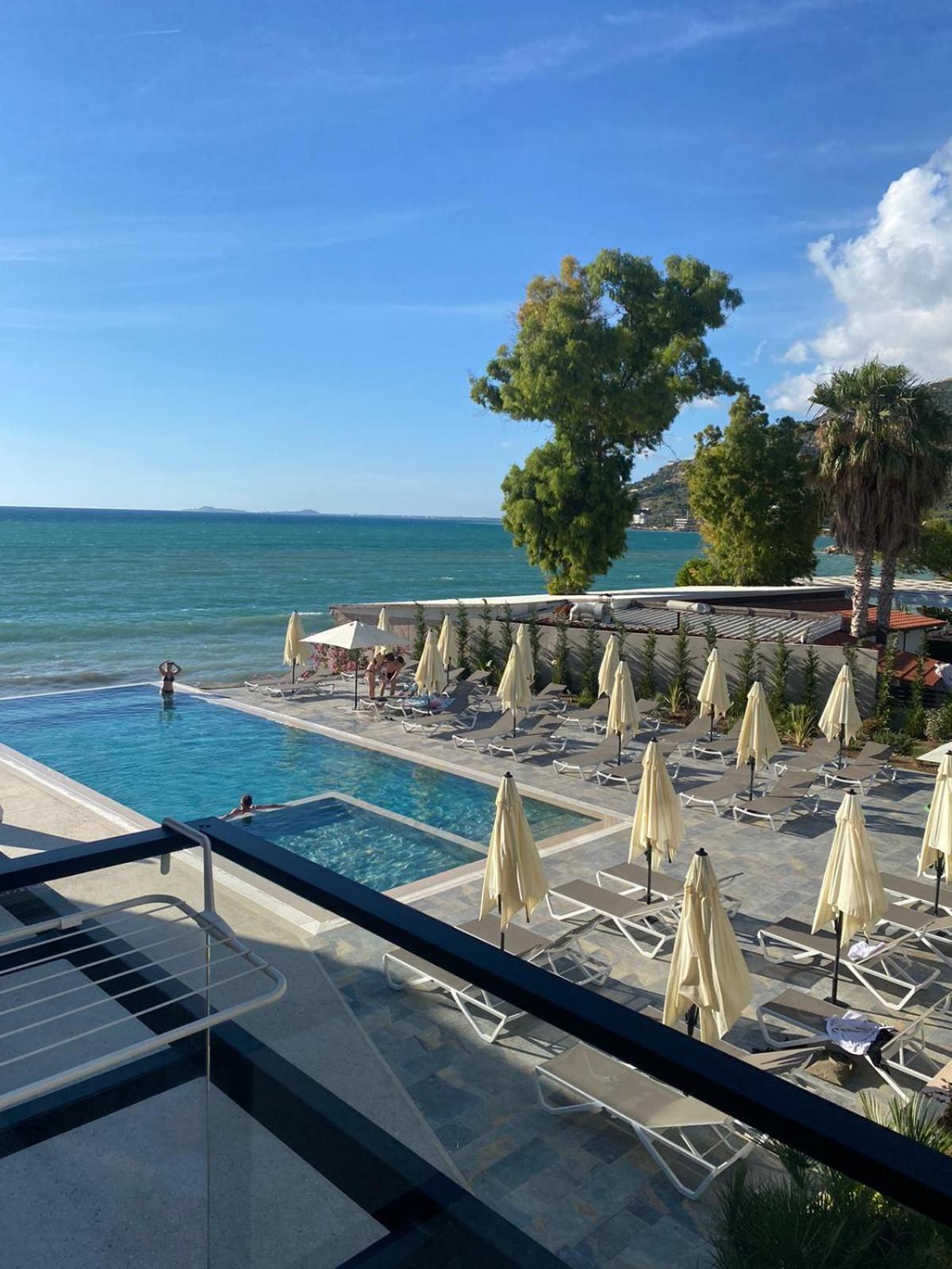 Dukes Albania Hotel Radhimë Exterior foto